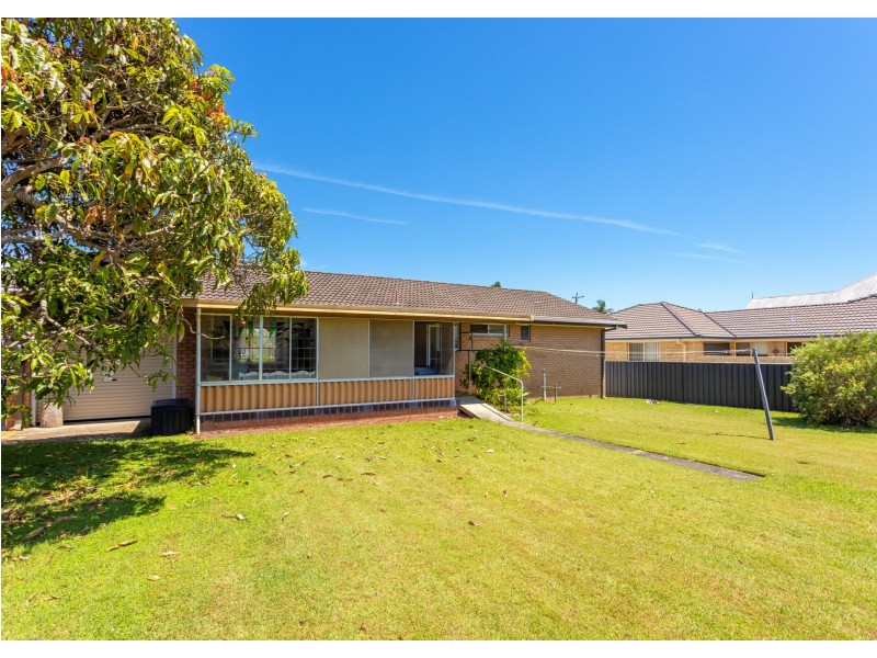10 Waterman Street, Old Bar NSW 2430