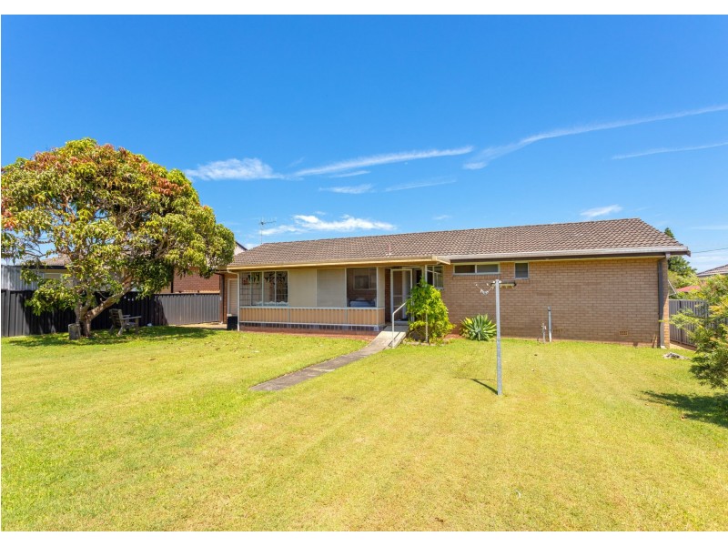 10 Waterman Street, Old Bar NSW 2430