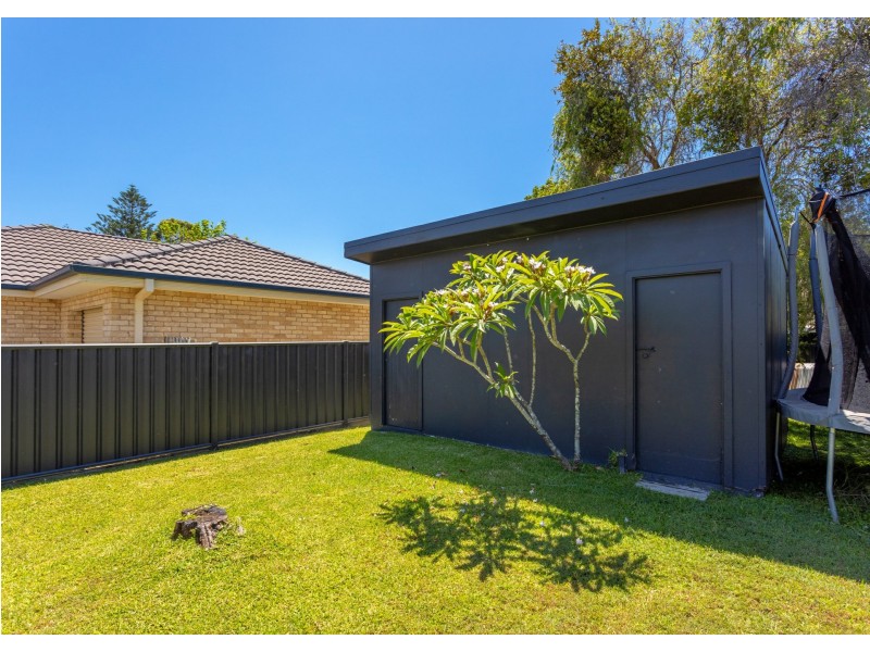10 Waterman Street, Old Bar NSW 2430