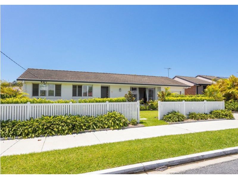 10 Waterman Street, Old Bar NSW 2430