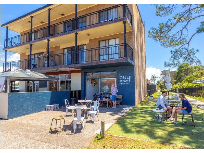 31 Old Bar Road, Old Bar NSW 2430