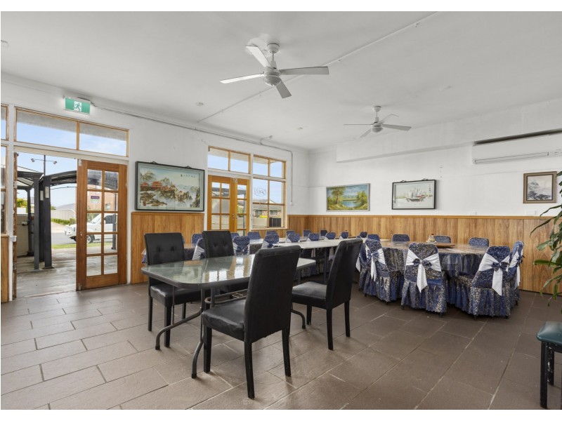 31 Old Bar Road, Old Bar NSW 2430