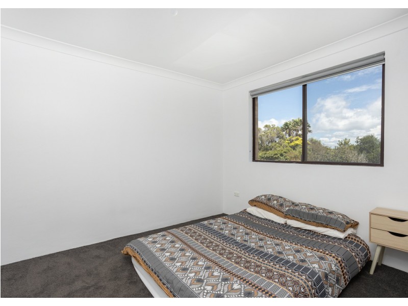 31 Old Bar Road, Old Bar NSW 2430