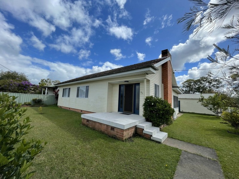 25 Chatham Avenue, Taree NSW 2430