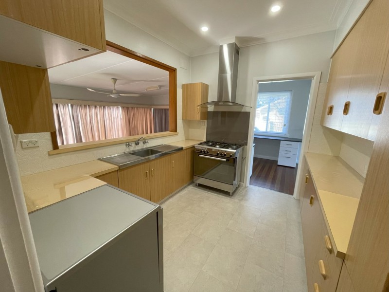 25 Chatham Avenue, Taree NSW 2430