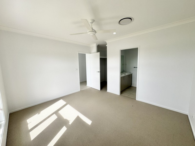 15 Driftwood Boulevard, Old Bar NSW 2430