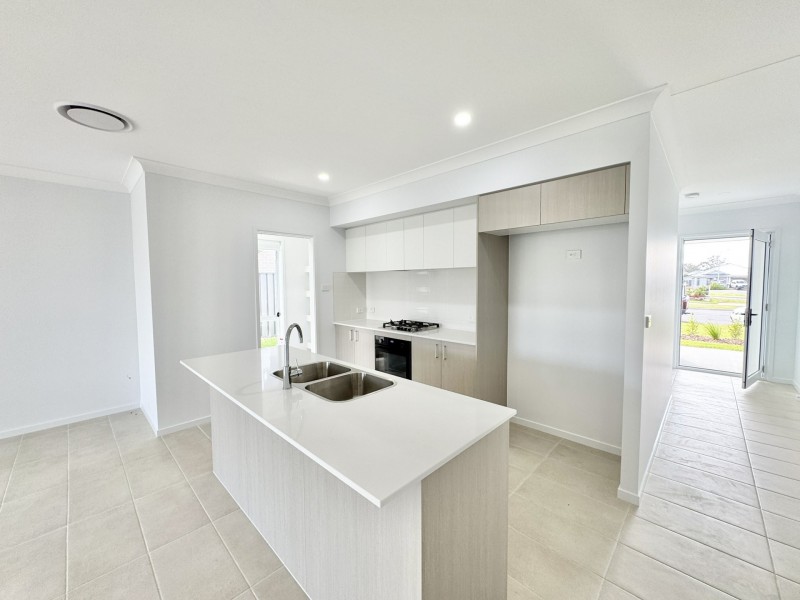 15 Driftwood Boulevard, Old Bar NSW 2430
