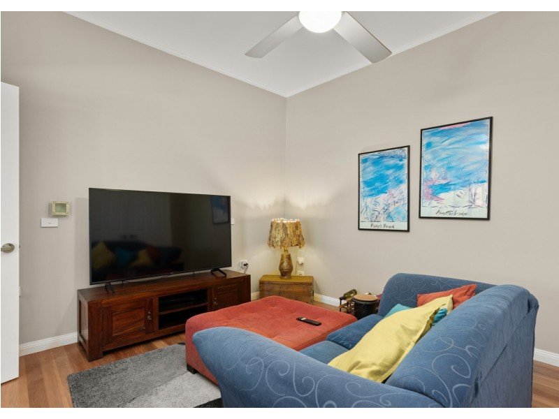 38 Allan Lane, Oxley Island NSW 2430