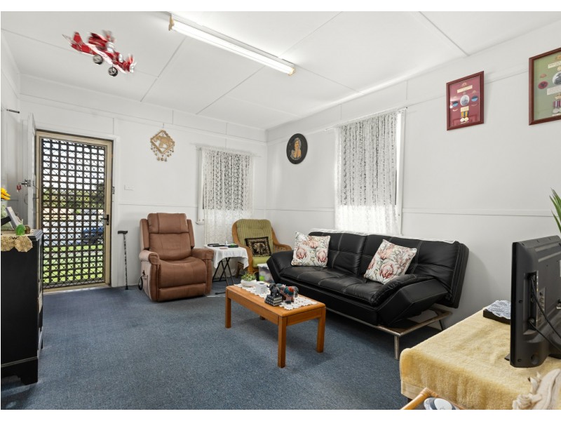 2 Waterman Street, Old Bar NSW 2430