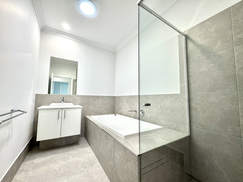 2 Surf Close, Old Bar NSW 2430