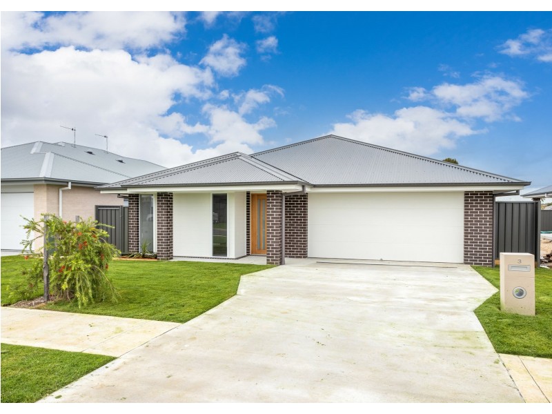 3 Fleetwood Street, Old Bar NSW 2430