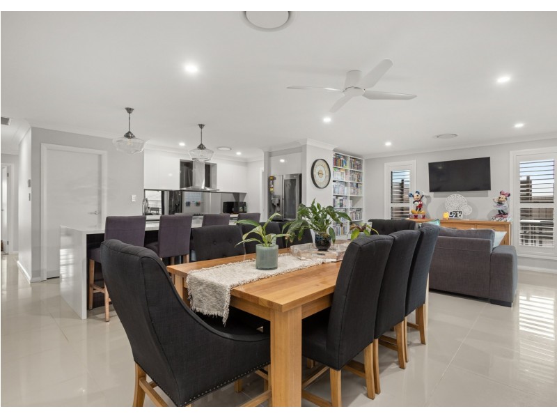 68 Forest Lane, Old Bar NSW 2430