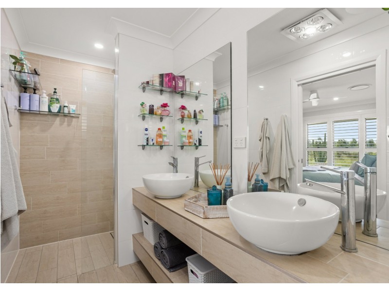 68 Forest Lane, Old Bar NSW 2430