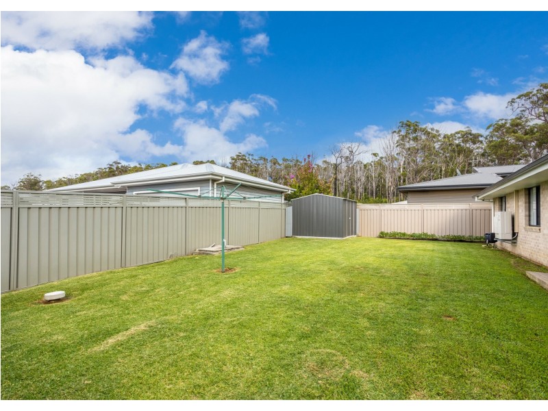 68 Forest Lane, Old Bar NSW 2430