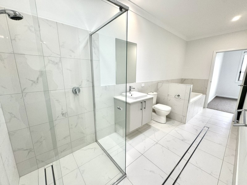 10 Driftwood Boulevard, Old Bar NSW 2430