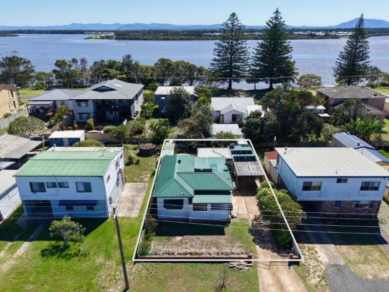 21 Manning Street, Manning Point NSW 2430