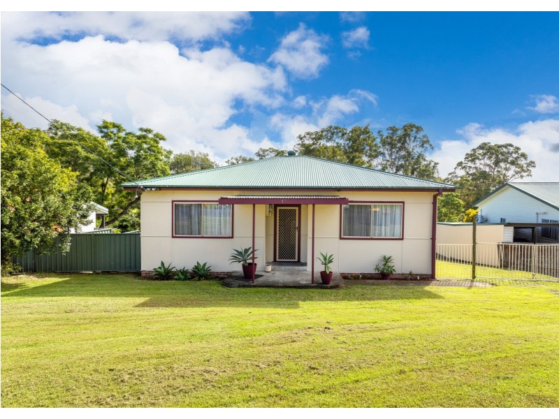 13 McPherson Street, Wingham NSW 2429