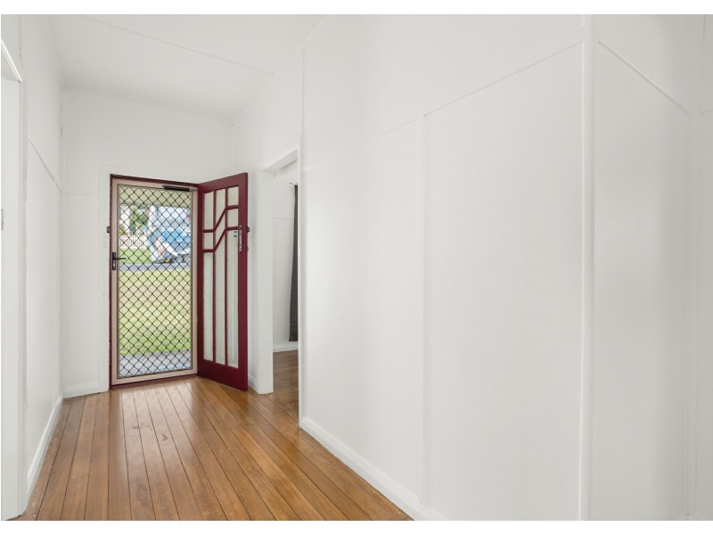 13 McPherson Street, Wingham NSW 2429