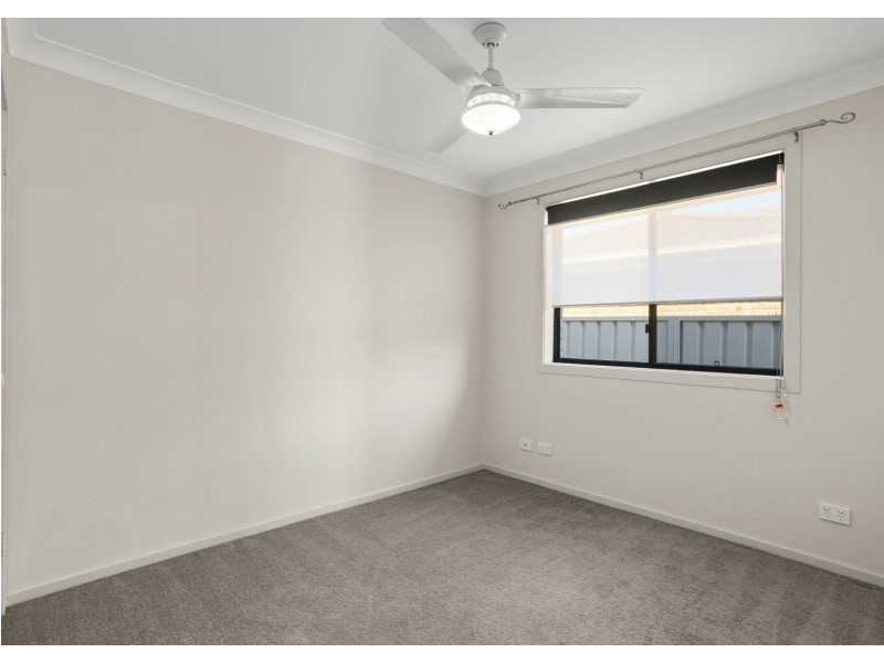 7 Flagtail Avenue, Old Bar NSW 2430