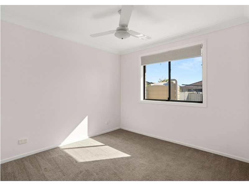 7 Flagtail Avenue, Old Bar NSW 2430