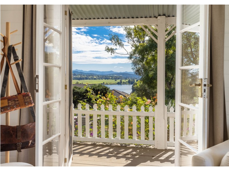 4 Washington Street, Tinonee NSW 2430