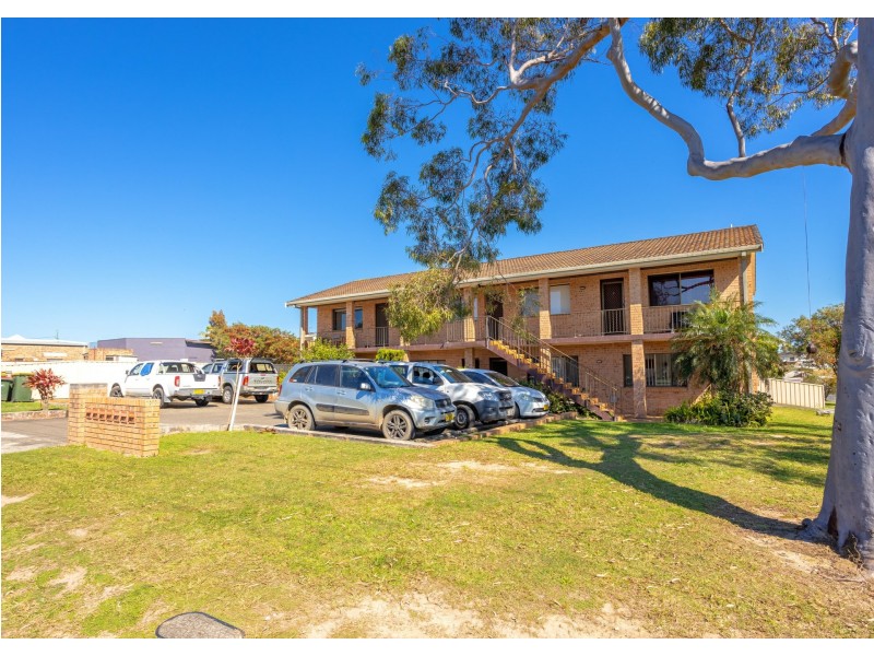 4/5 Waterman Street, Old Bar NSW 2430