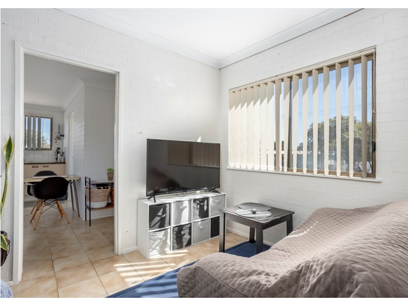 4/5 Waterman Street, Old Bar NSW 2430