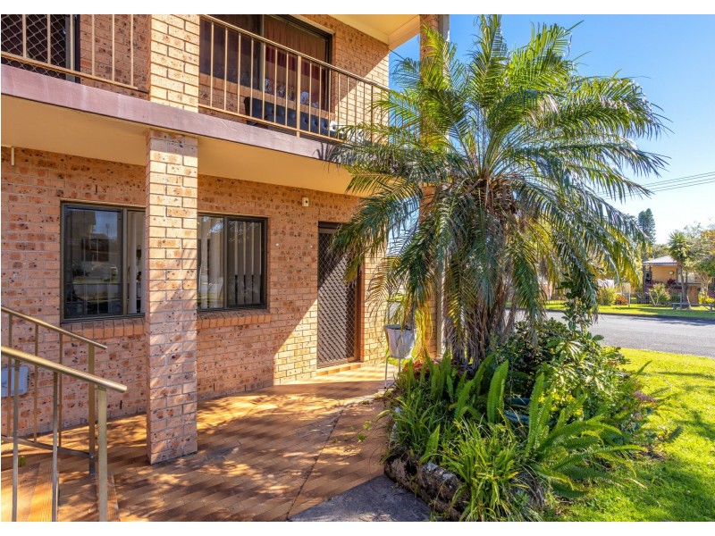 4/5 Waterman Street, Old Bar NSW 2430