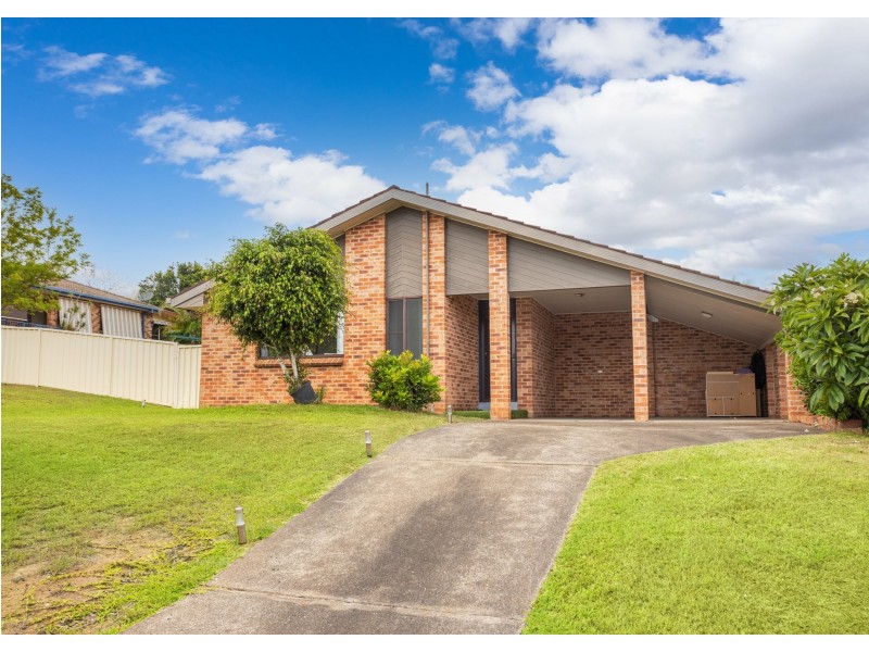 7 Kestrel Avenue, Old Bar NSW 2430