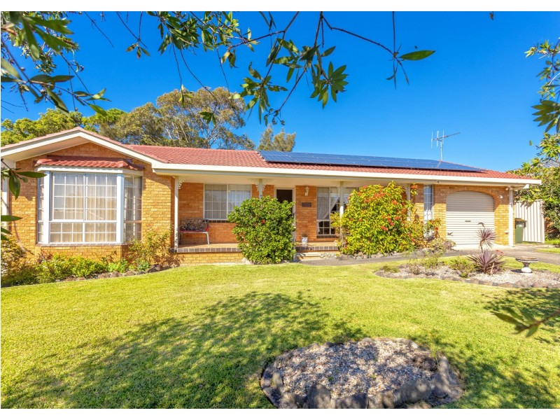 9 Suni Drive, Old Bar NSW 2430