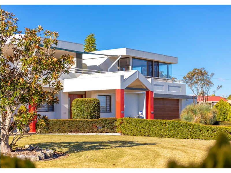 3 Seaspray Circuit, Wallabi Point NSW 2430