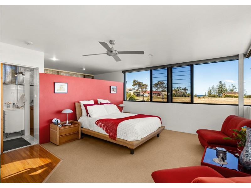 3 Seaspray Circuit, Wallabi Point NSW 2430
