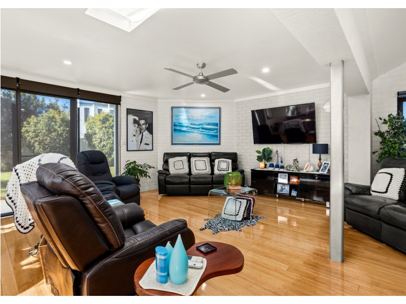 3 Seaspray Circuit, Wallabi Point NSW 2430