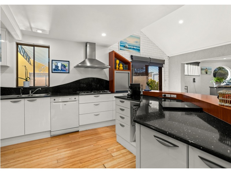 3 Seaspray Circuit, Wallabi Point NSW 2430