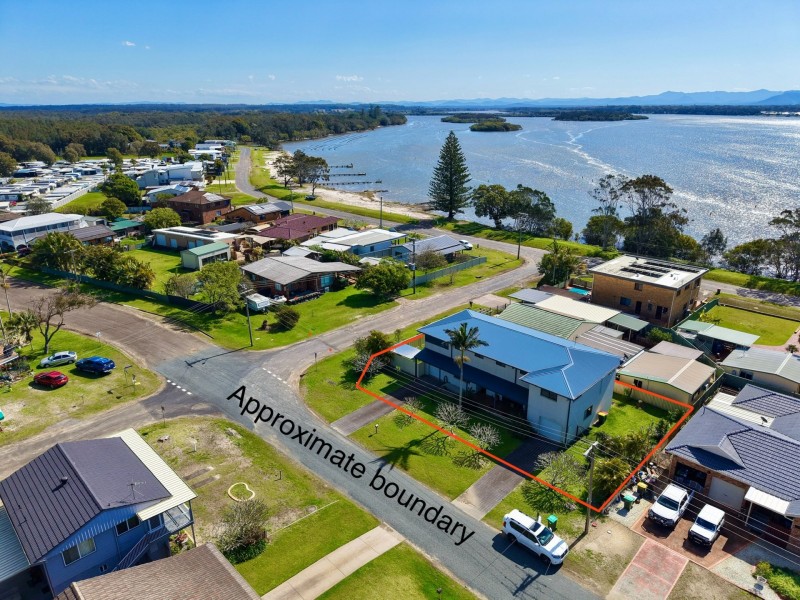 6 Banksia Close, Manning Point NSW 2430