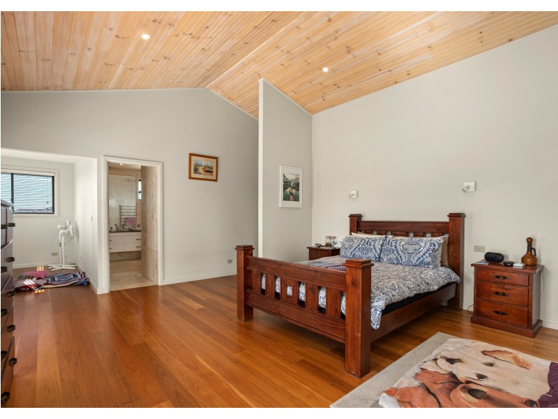 6 Banksia Close, Manning Point NSW 2430