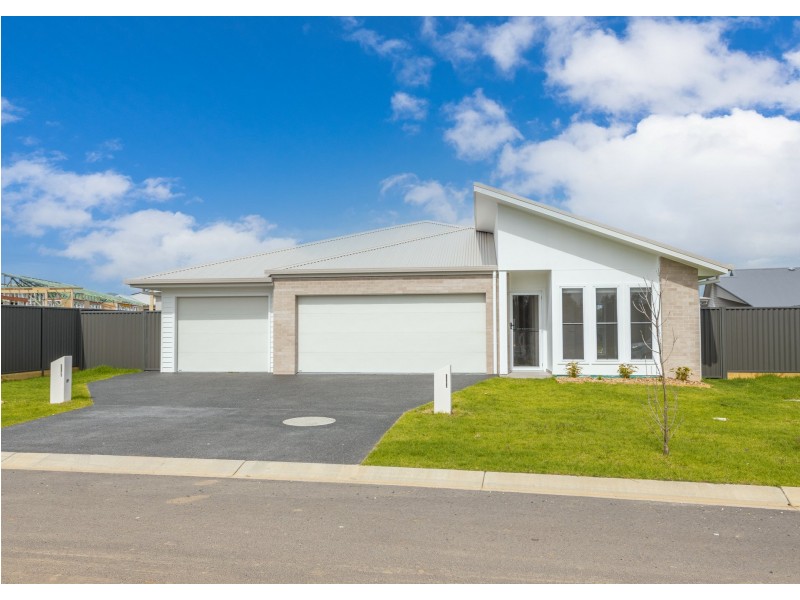 1/3 Bular Close, Old Bar NSW 2430