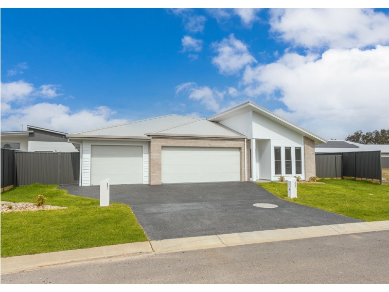 2/3 Bular Close, Old Bar NSW 2430