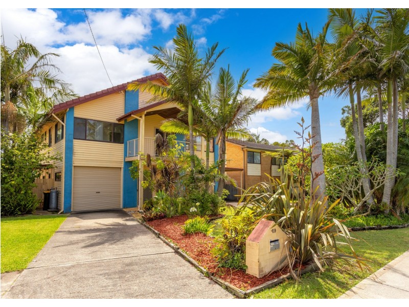19 Old Bar Road, Old Bar NSW 2430