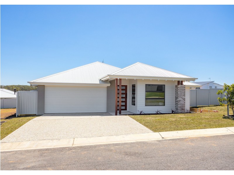 23 Viewmont Way, Old Bar NSW 2430