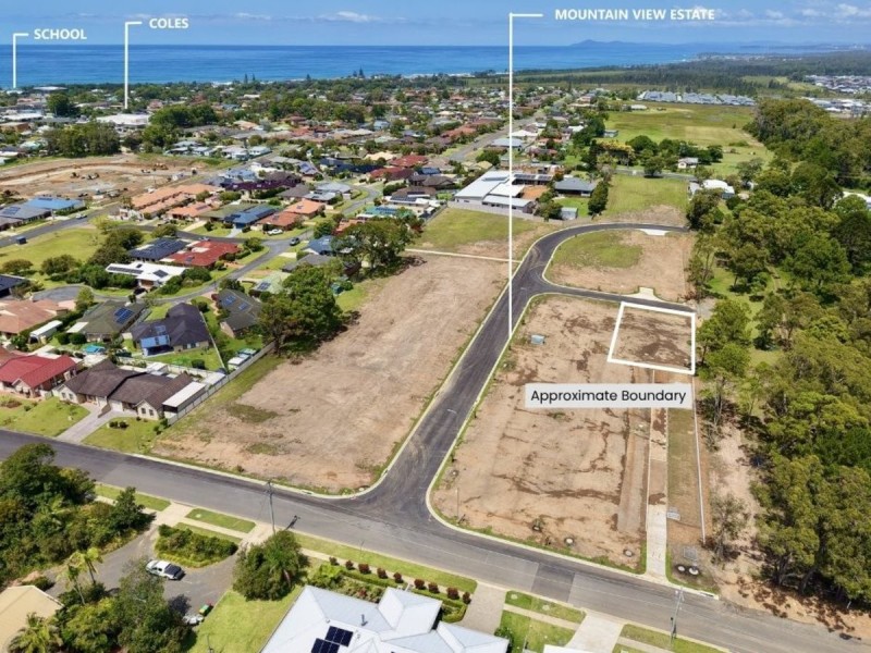 4 Sunset Crescent, Old Bar NSW 2430