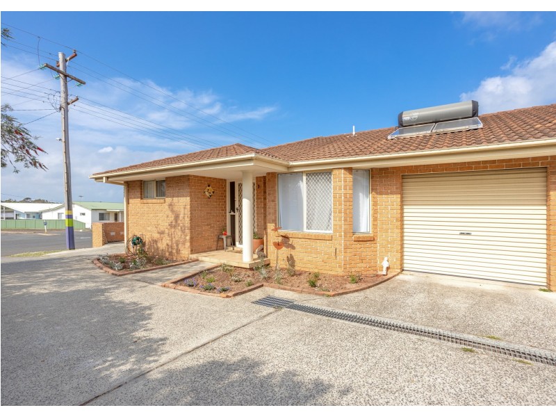 Villa 1/72 Old Bar Road, Old Bar NSW 2430