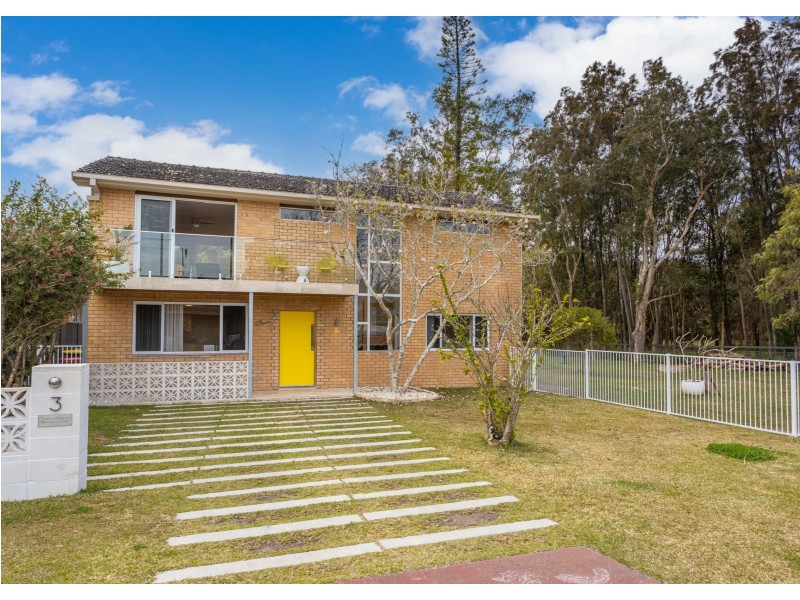 3 Farleigh Street, Old Bar NSW 2430