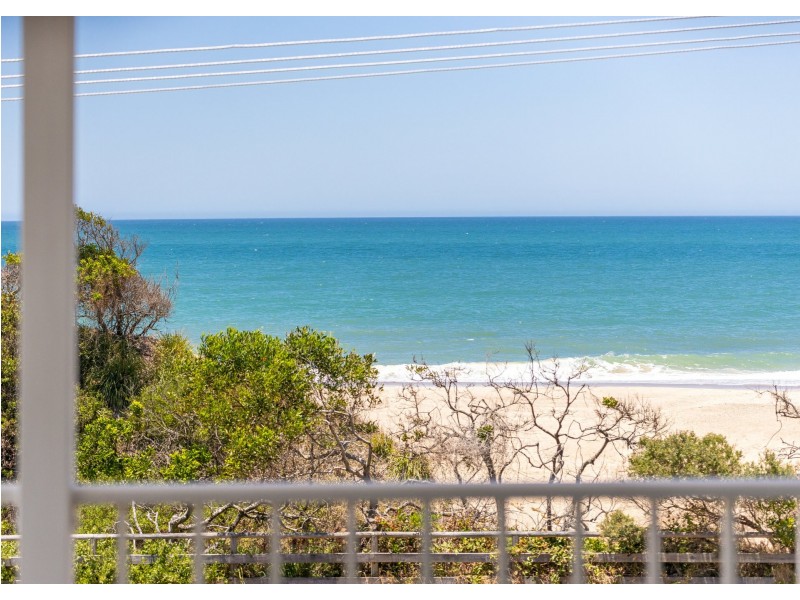 17 Pacific Parade, Old Bar NSW 2430