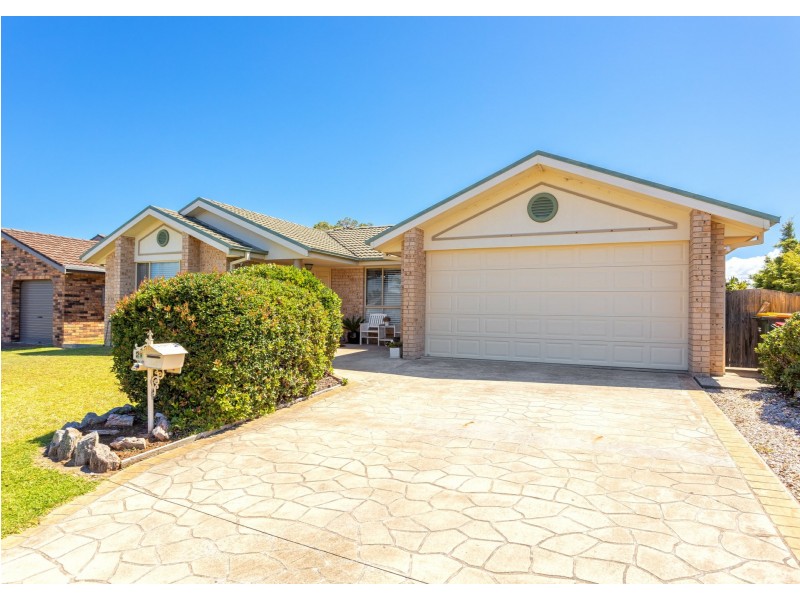 29 Pryor Crescent, Old Bar NSW 2430