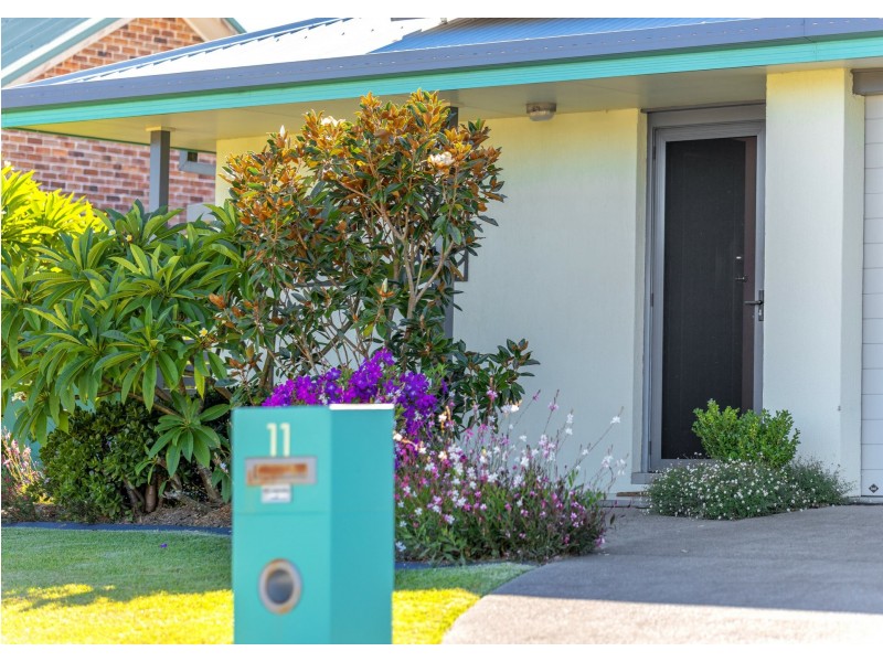 11 Spinnaker Cove, Wallabi Point NSW 2430