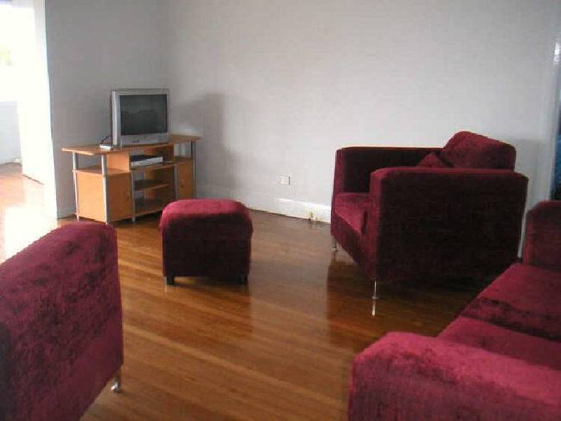 1 Lewis Street, Old Bar NSW 2430