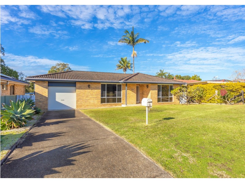36 Clerke Street, Old Bar NSW 2430