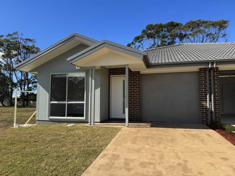 1/9 Crestview Avenue, Old Bar NSW 2430