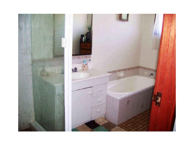 24 Suni Drive, Old Bar NSW 2430